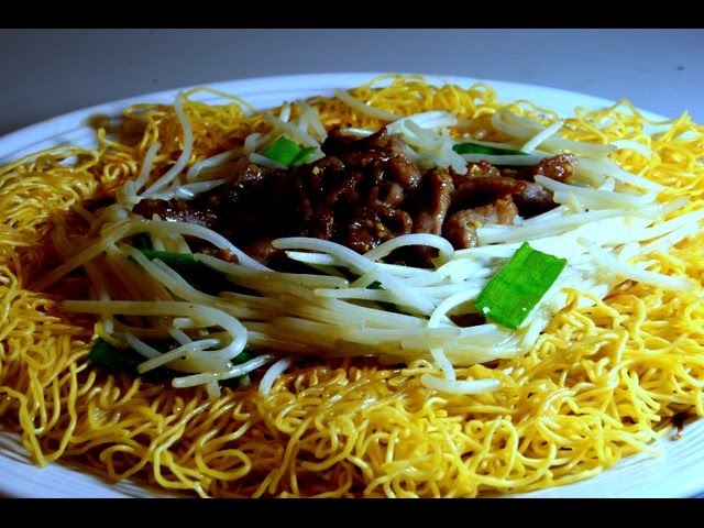 Fried Noodle with pork strips & beans sprout ( Hong Kong style ) | HAPPY WOK