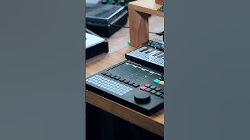 Polyend Tracker and Arturia Microfreak | House - 💩