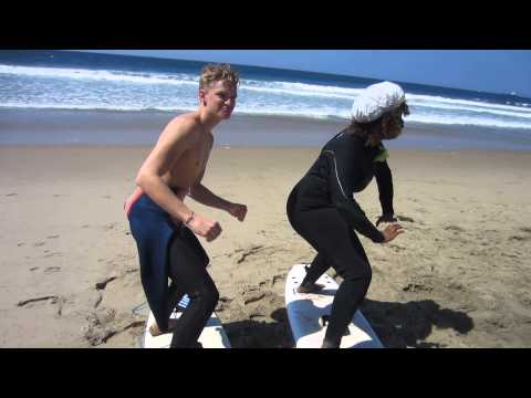 Twerking Lesson - Cody Simpson- GloZell