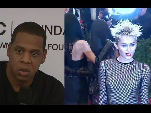 jay-z-calls-miley-cyrus-a-god,-loves-her-twerking!-!