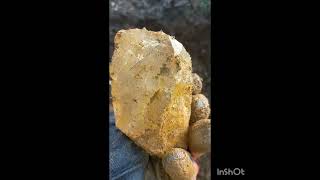 BÜYÜK DUMANLI KUVARS TAŞLAR BULDUK