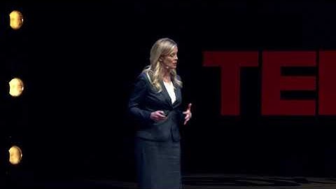 Surviving the 21st century with interdisciplinary teams | Jeannie Johnson | TEDxUSU