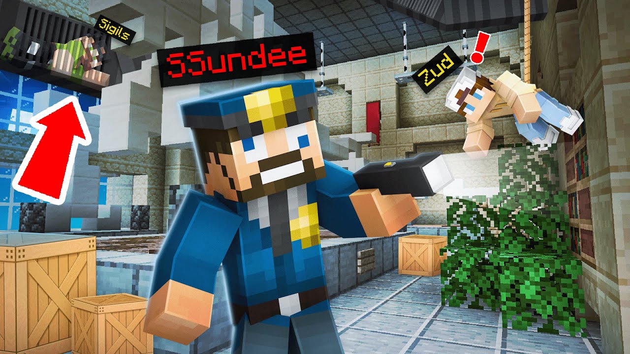 TOXIC Museum Hide and Seek in Minecraft...