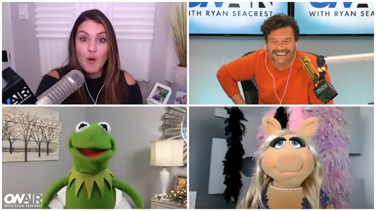Kermit & Miss Piggy Join Seacrest Ahead of ‘The Disney Holiday Singalong’