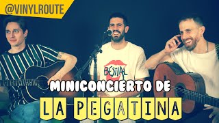 Video thumbnail of "Miniconcierto de La Pegatina ('Hacia otra parte' y 'Yo quiero bailar'). Acústico de La Pegatina"