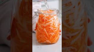 How to make Đồ Chua  Vietnamese pickles carrots and daikon