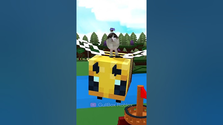 MASTER BUILDER vs BEE Build a Boat for Treasure #roblox #robloxshorts #buildaboat