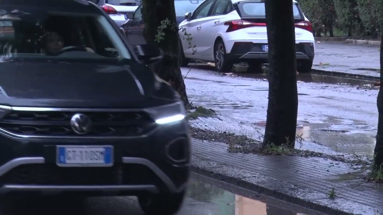 Battipaglia. Il maltempo di queste ore accentua il degrado di via del Centenario