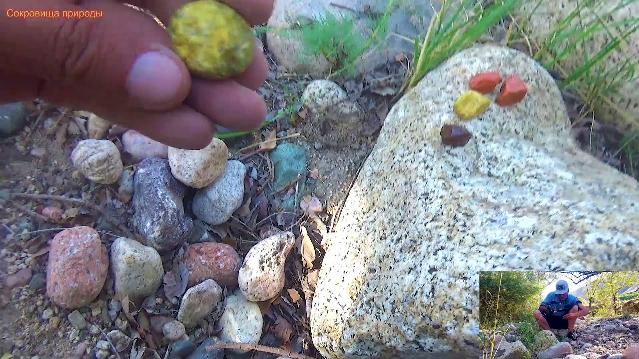 Чёрный энстатит  Золото и медь  Black enstatitis  Gold and copper