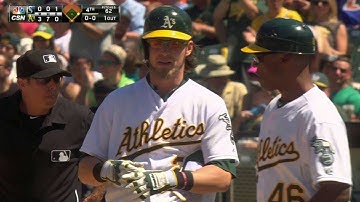 SEA@OAK: Reddick pads the lead with an RBI single