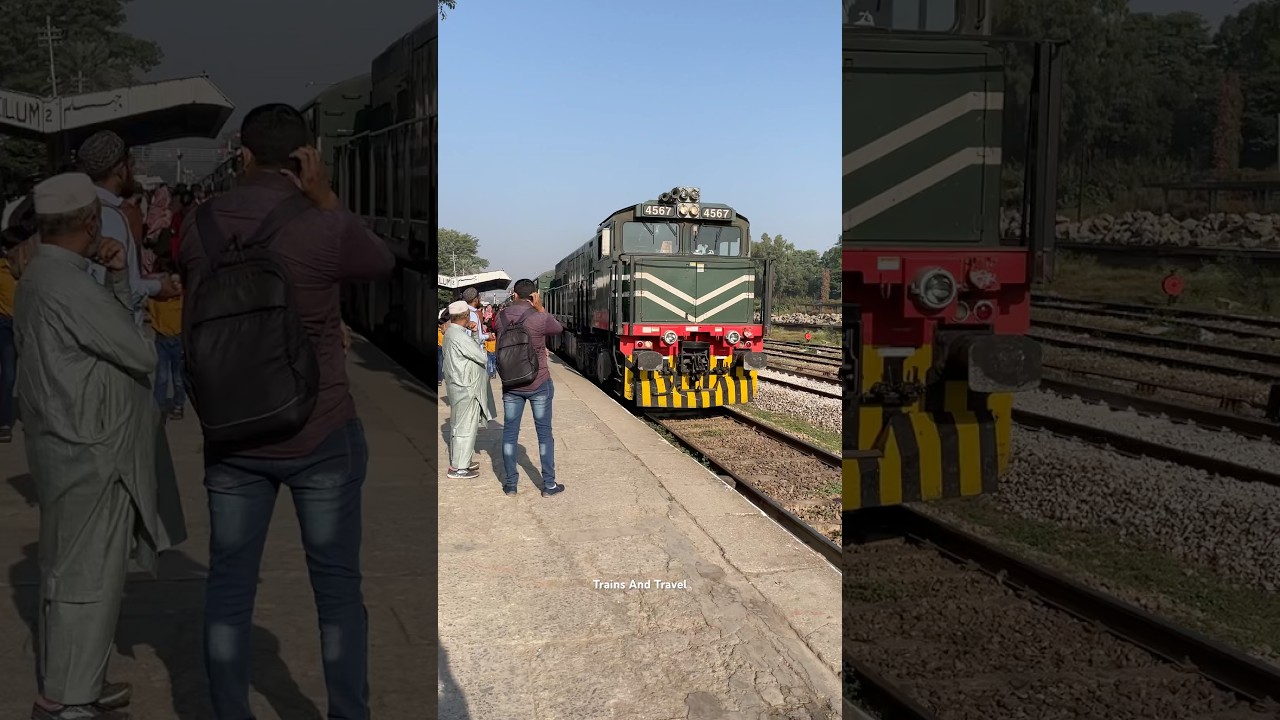 Subak Kharam Railcar Approaching Jhelum 