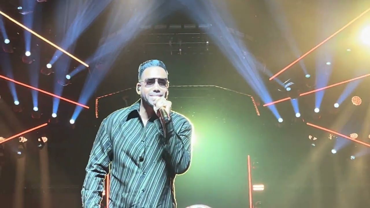Romeo Santos - Formula Vol. 3 Tour Oakland CA 10/07/2023