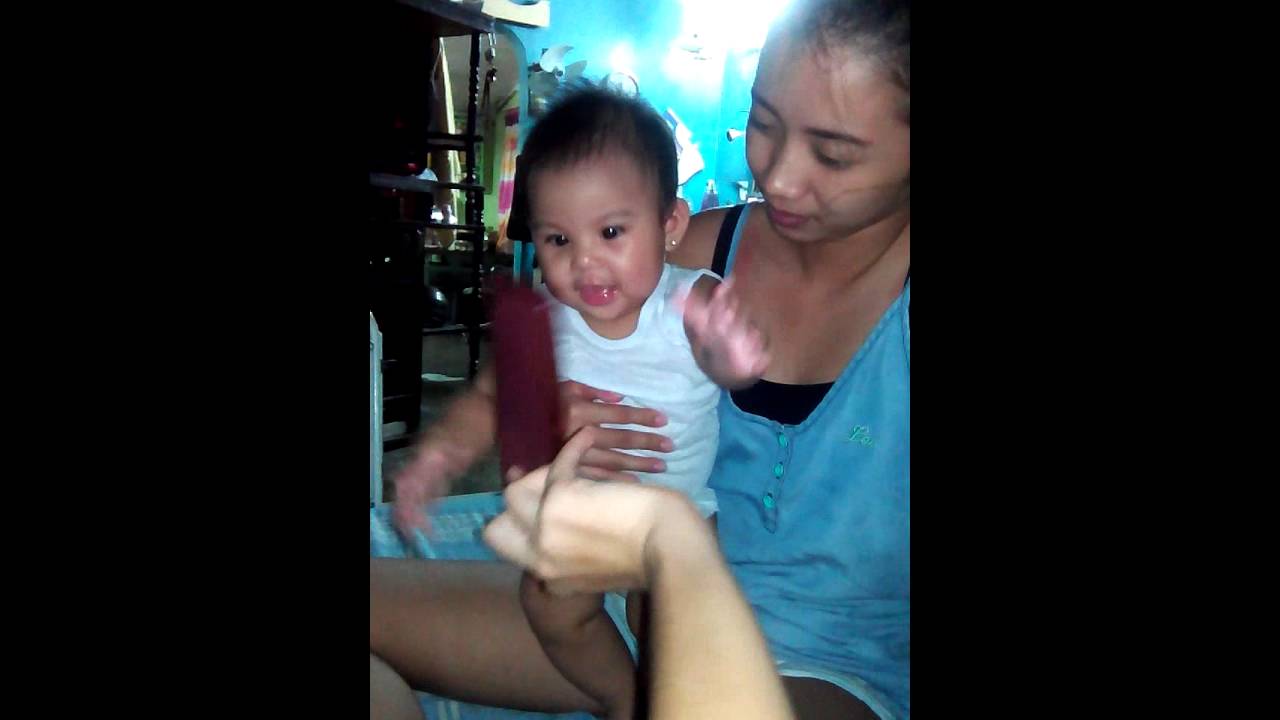 Xeanelle is throwing her aunt's phone 😁😁😁