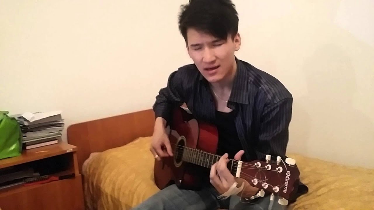 казах под гитару. казахстанская гитара. казах под гитару. казашка гитара. казахская песня под гитару.