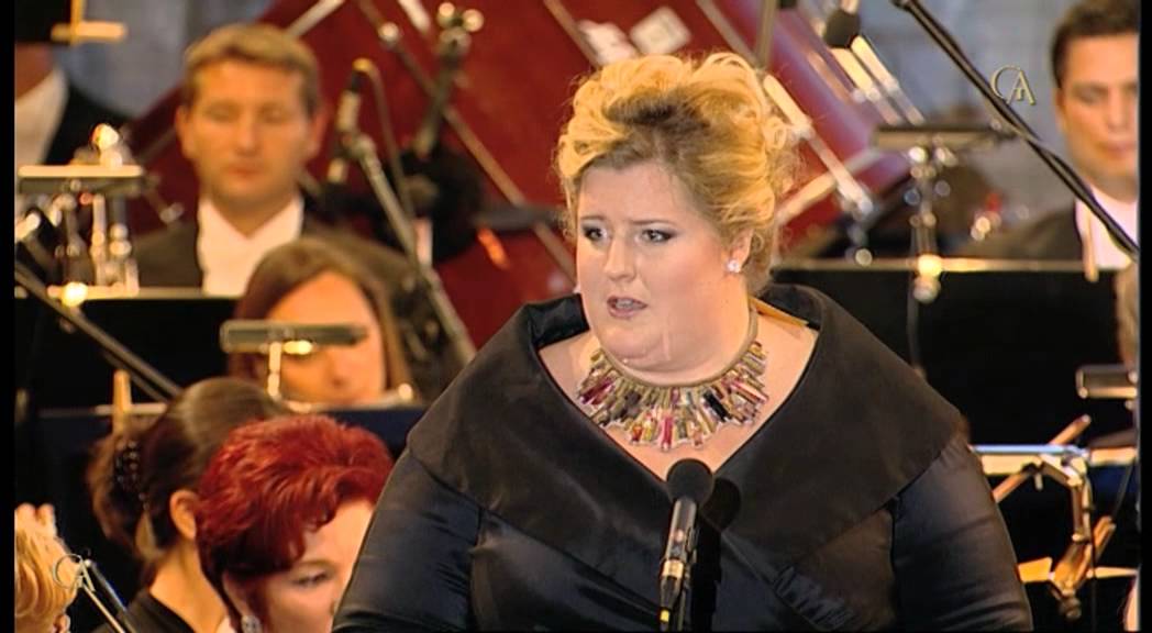 TRACY COX , Operalia 2013 -  Birgit Nilsson Prize winner