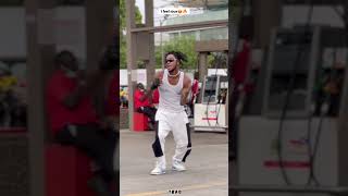 I feel nice 😊 Dance challenge🔥🎶Kuami Eugene ..🕺@tbad #dance #viral #tiktok #challenge