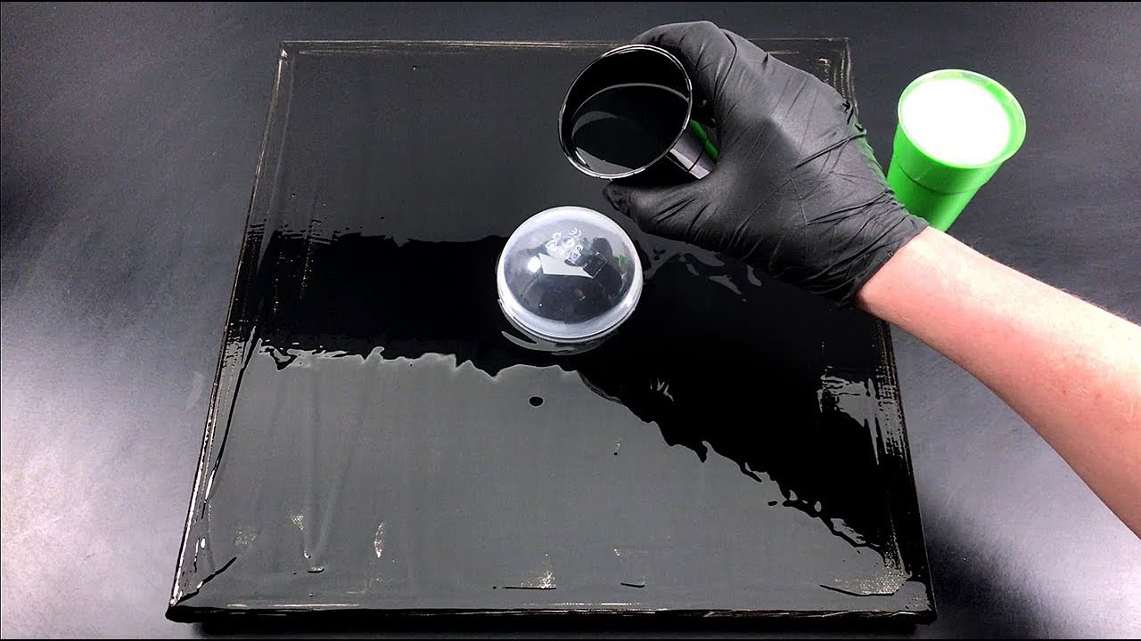 Painting with liquid acrylic - pour dome - the green geode - YouTube