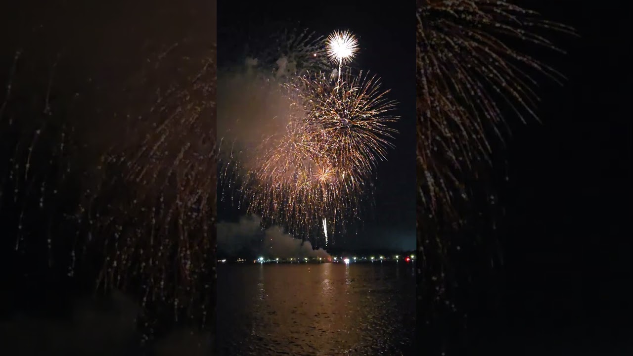 finale - Lake Geneva Venetian Festival from the Lady of the Lake