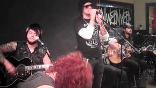 Hinder - What Ya Gonna Do acoustic at WEBN chords