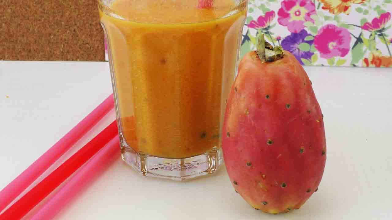 Gesunder Joghurtdrink mit Kaktusfeige | Einfachen Smoothie selber ...