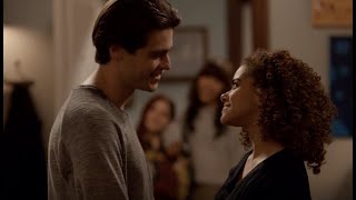 Ginny Friends Walk In On A Lil Moment With Ginny And Marcus Ginny And Georgia S2 E5