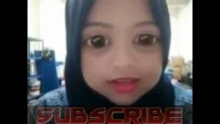 Video ekspresi wajah lucu dan imut wanita ini