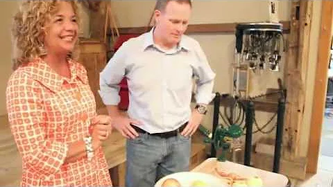 Fastest Way to Peel An Apple (with Mark Nolan at L...