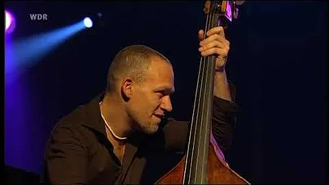 Nu Nu - Avishai Cohen Trio 2007
