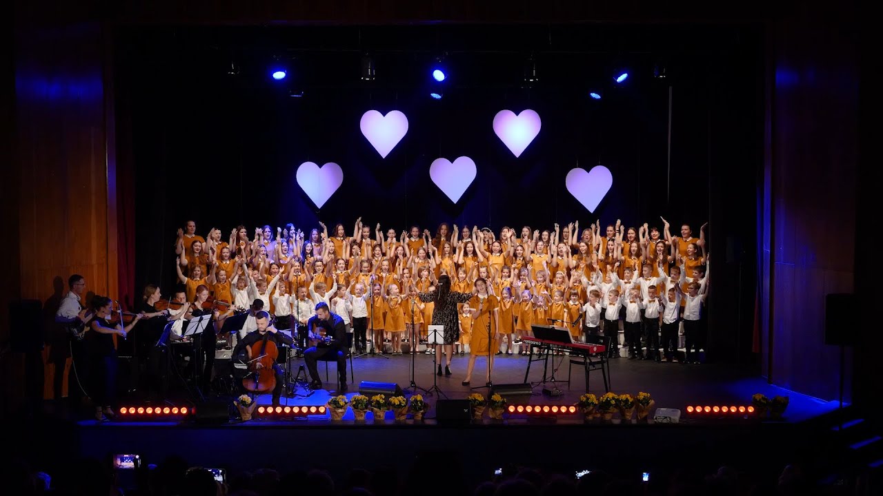 Náš Pán (Awesome God - Michael W. Smith) live | Zbor Radosť