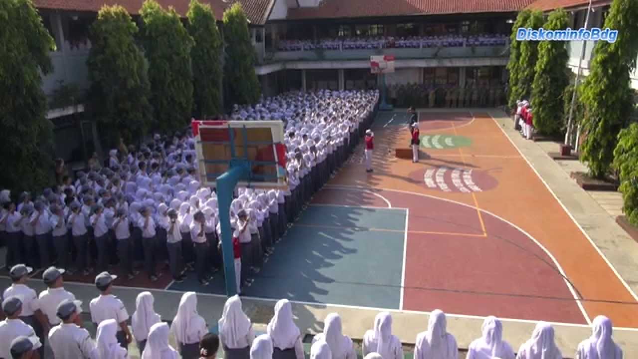 140922 Pembina Upacara Bendera SMAN 24 Bandung