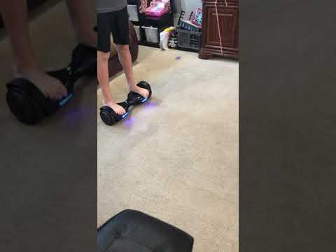 فيديو: كم هو hoverboard جيد؟