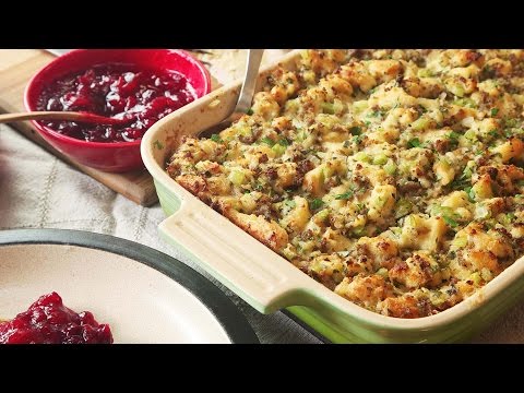 the-food-lab's-sage-and-sausage-stuffing-(or-dressing)