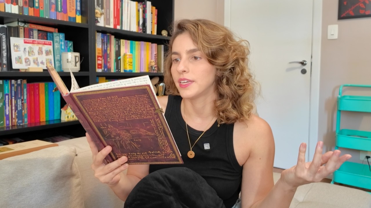 Sobre comprar menos livros, retrospectiva literária 2025 e uma proposta para as resenhas do canal