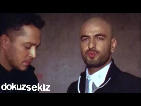 Murat Boz feat. Soner Sarıkabadayı - İki Medeni İnsan (Official Video)