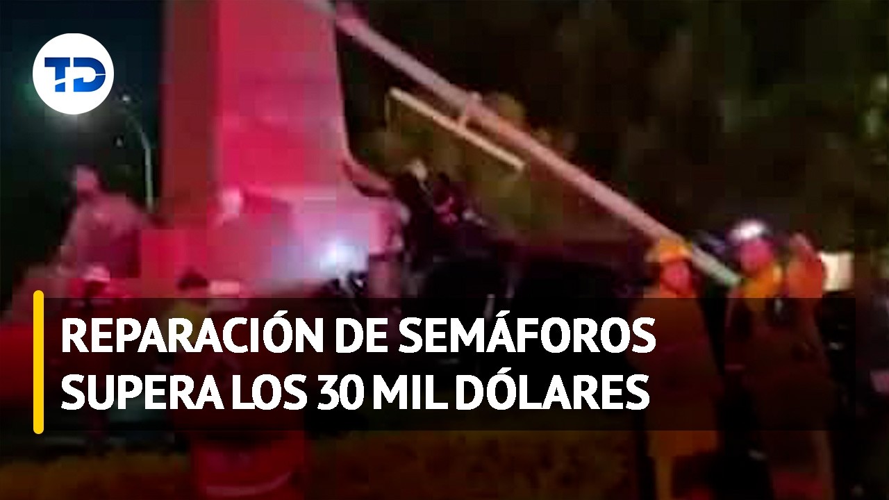 Accidente estatua León Cortés: Conductor viajaba en contravía