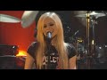 Capture de la vidéo Avril Lavigne - Under My Skin: Live Performances