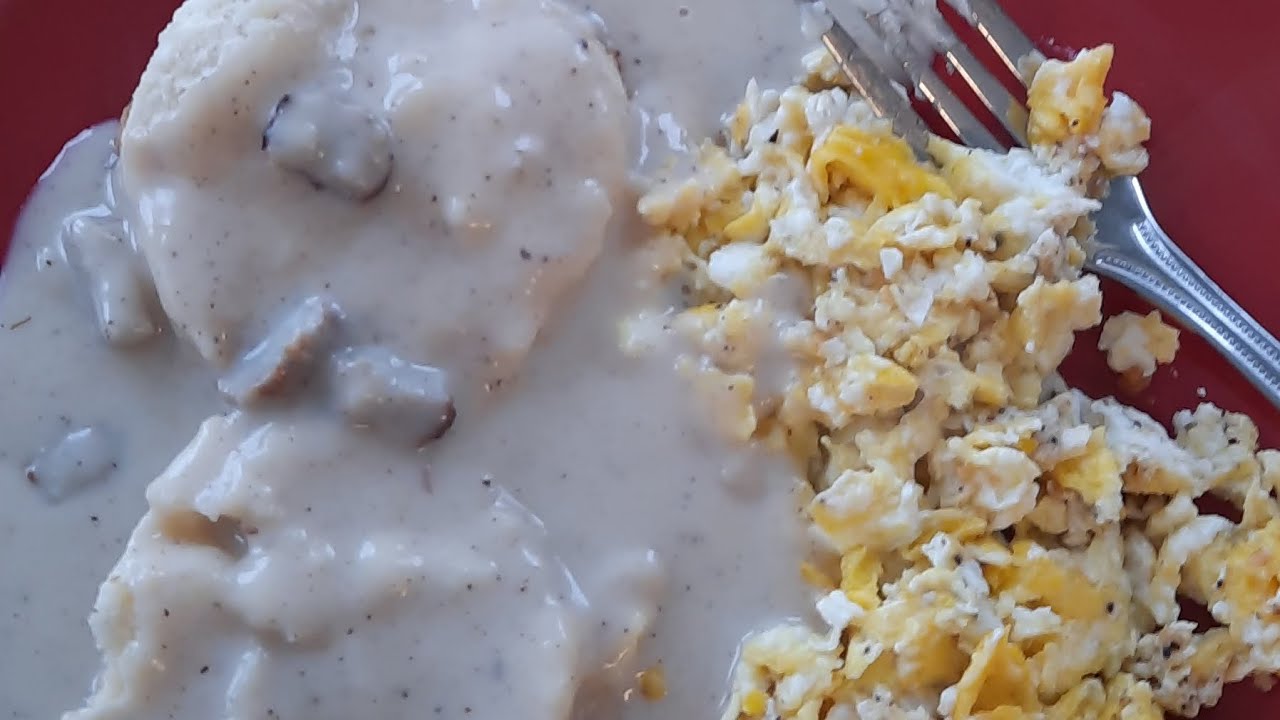 Sausage milk gravy made wrong.. I didn't have ground crumble Sausage or whole milk. 😕  