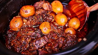 Easy Slow Cooker Garlic Butter Beef and Potatoes Recipe
