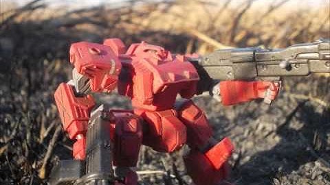 Front Mission action figures - Red Frost