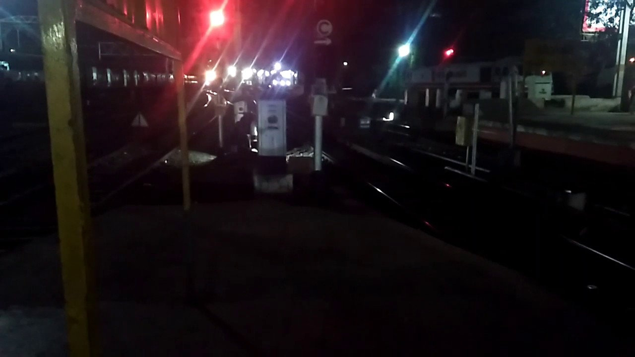 07017 Ahmedabad Hyderabad Holiday SPL Train with Twin WDM3D GOOTY ...