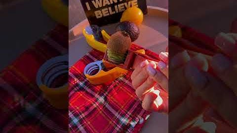 Slicing kiwi perfectly 🤤 #oddlysatisfying #kitchenhack #foodasmr