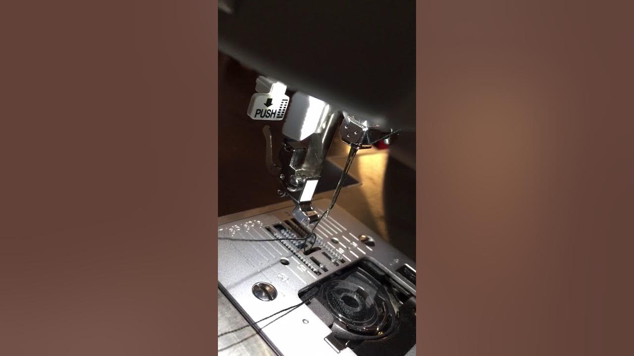 Catch that bobbin thread! (Troubles with the Needle not catching