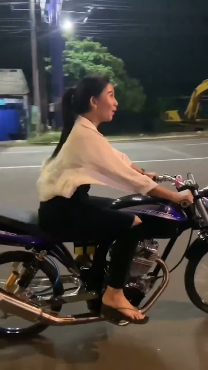 STORY WA CEWE NAIK HEREX MP#shorts #storywa