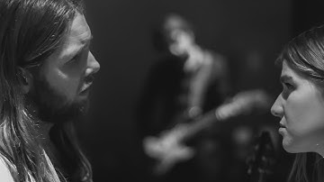 de Boetners - Goa Asteblieft Niet Weg (ft. Marise den Bakker) (Official Video)