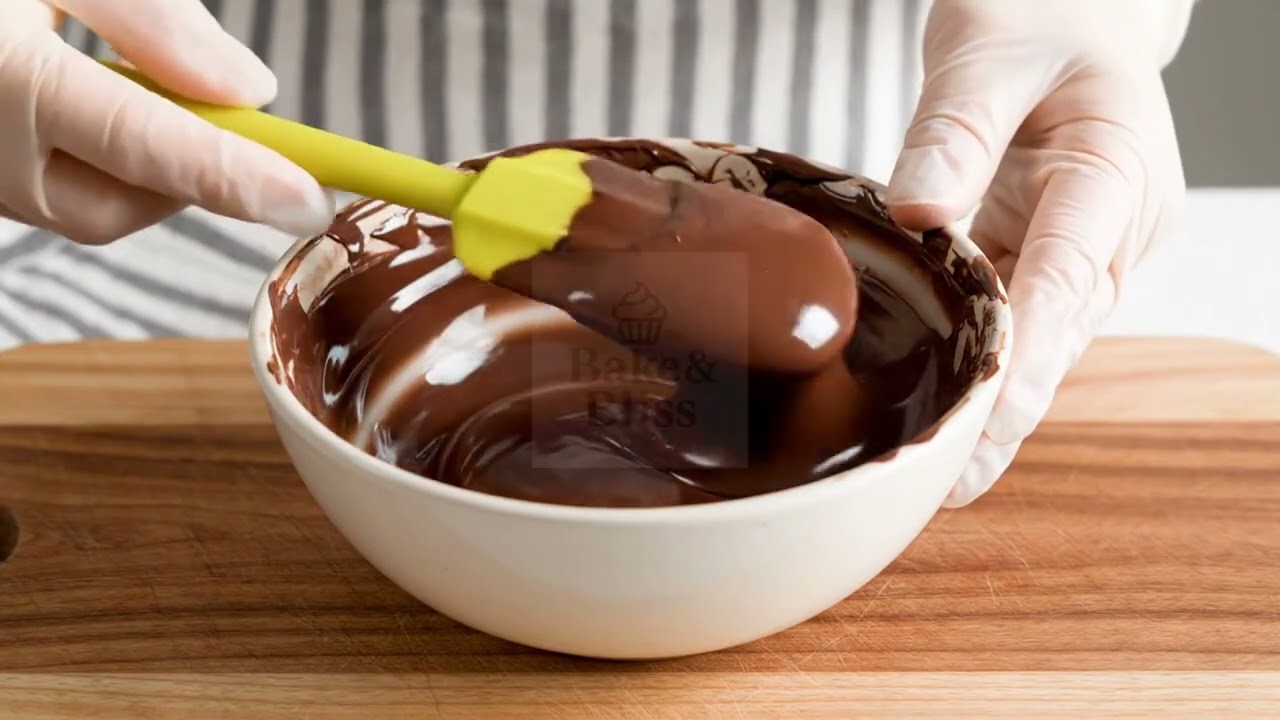 Decorate Mini Cakes At Home Like a Pro! Simple Recipe & Stunning Decorating Ideas