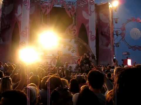 Housequake @ Extrema Outdoor 2009 (Future Funk sta...