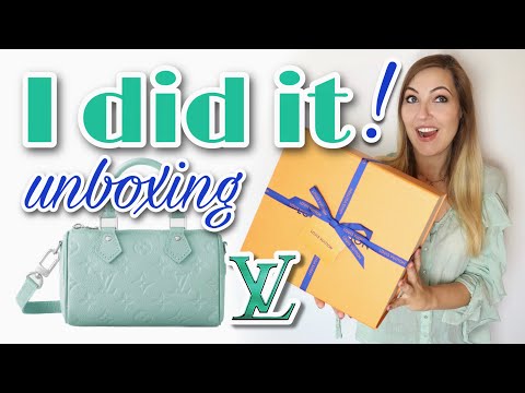 Unboxing the LV Nano Speedy in Lagoon turquoise empreinte leather