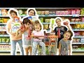 LETTING THE KIDS CHOOSE SNACK FOOD!🍴 SHOPPING WITH 6 KIDS!😱  #25 VLOG