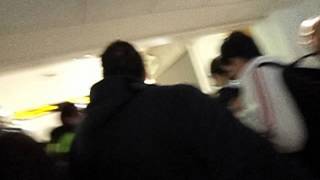 NKOTB EN AEROPUERTO PERU.AVI