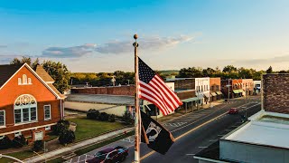 Postcard Perfect Living (Mount Pleasant, Tennessee, Small Town)